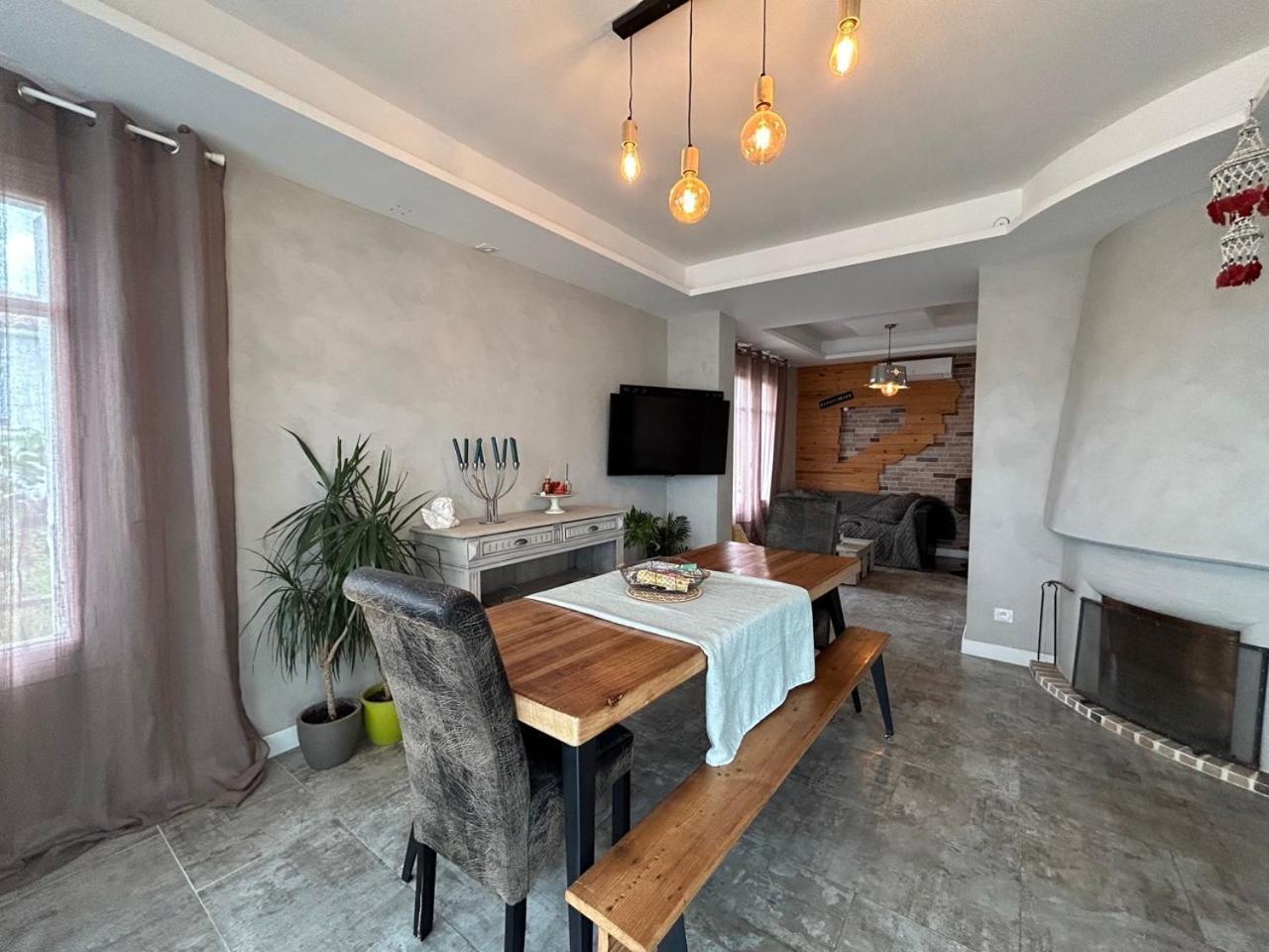 Comme A La Maison ناربون المظهر الخارجي الصورة